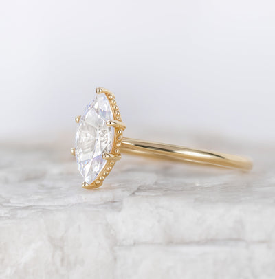Fleur-de-Lis & Beaded Halos: Vintage-Inspired Engagement Ring Details with Modern Charm