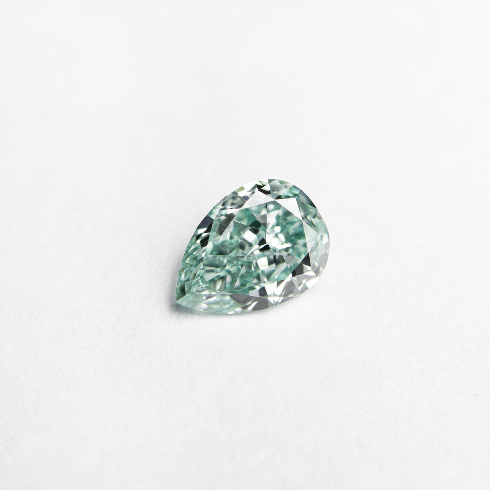 0.32ct 5.48x3.95x2.17mm GIA VVS2 Fancy Vivid Bluish Green Pear Brilliant 24131-01