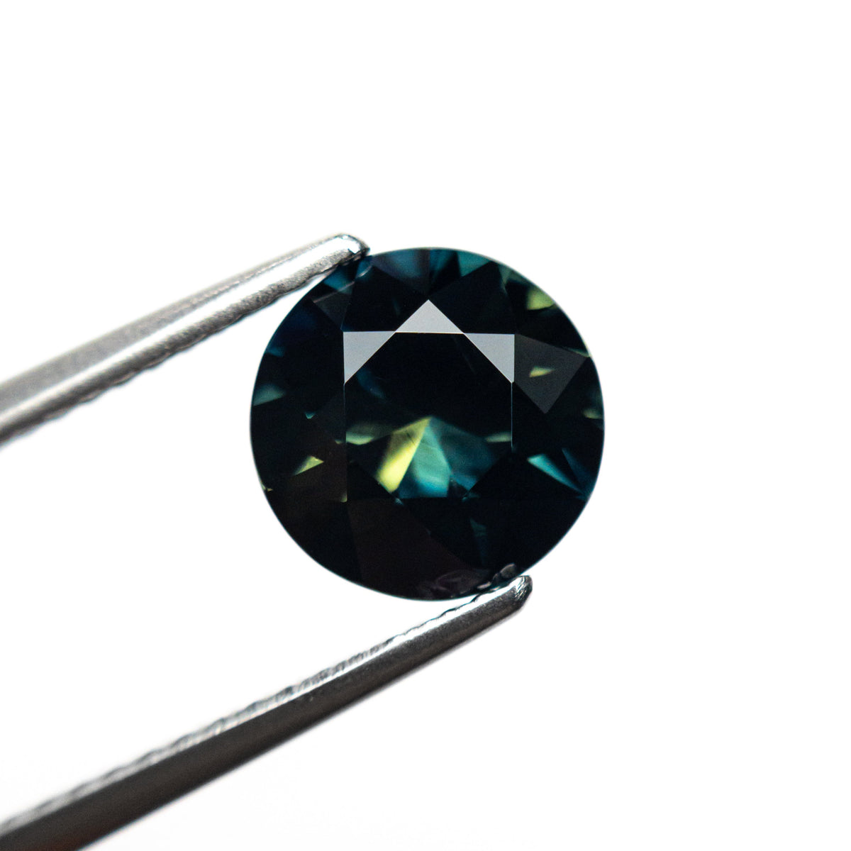 2.11ct 7.85x7.82x4.73mm Round Brilliant Sapphire 25372-01