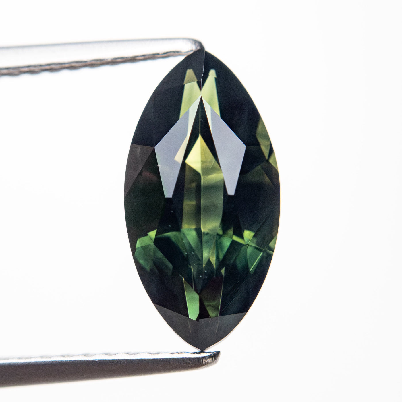 2.61ct 12.18x6.32x4.42mm Marquise Brilliant Sapphire 25773-01
