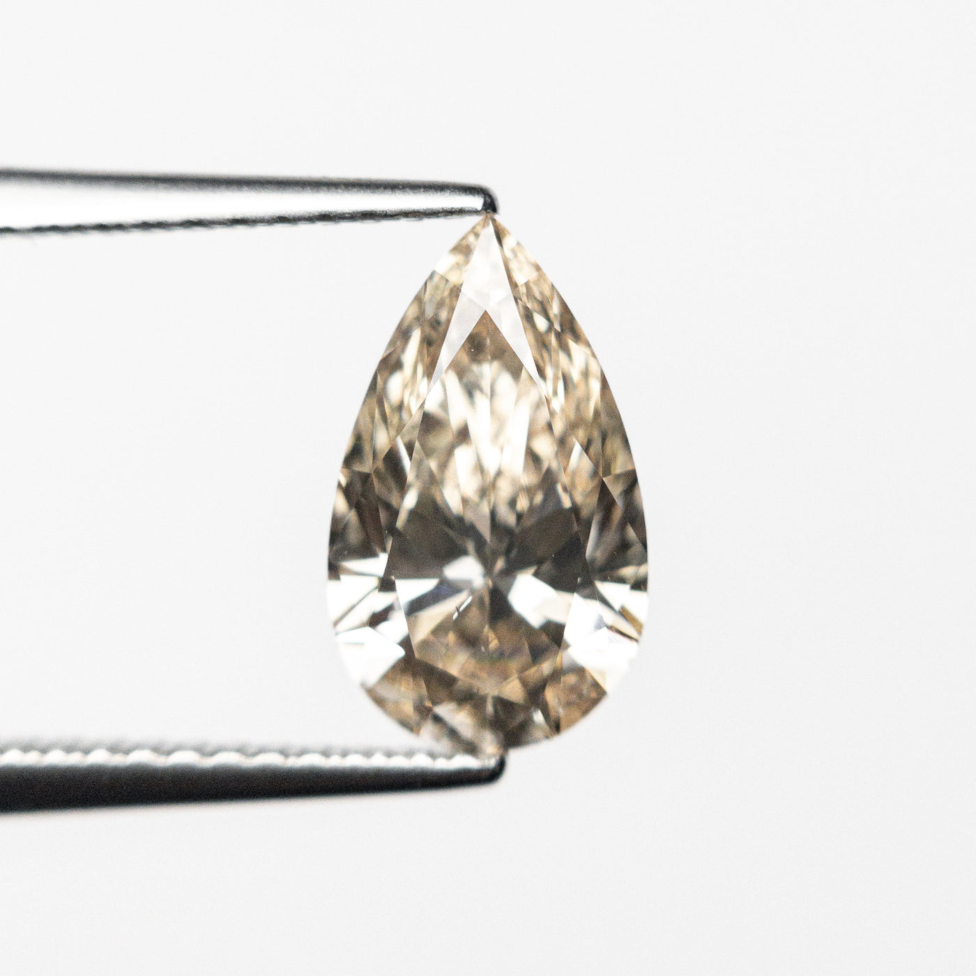 1.60ct 10.79x6.43x3.90mm SI1 C5 Pear Brilliant 🇨🇦 26118-04