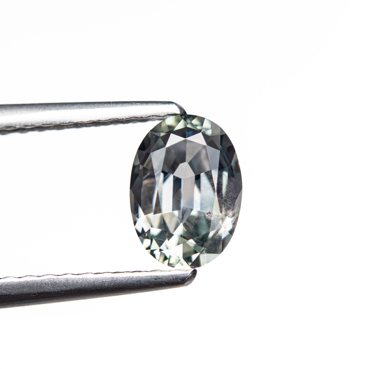0.94ct 6.97x5.01x3.14mm Oval Brilliant Sapphire 26162-10