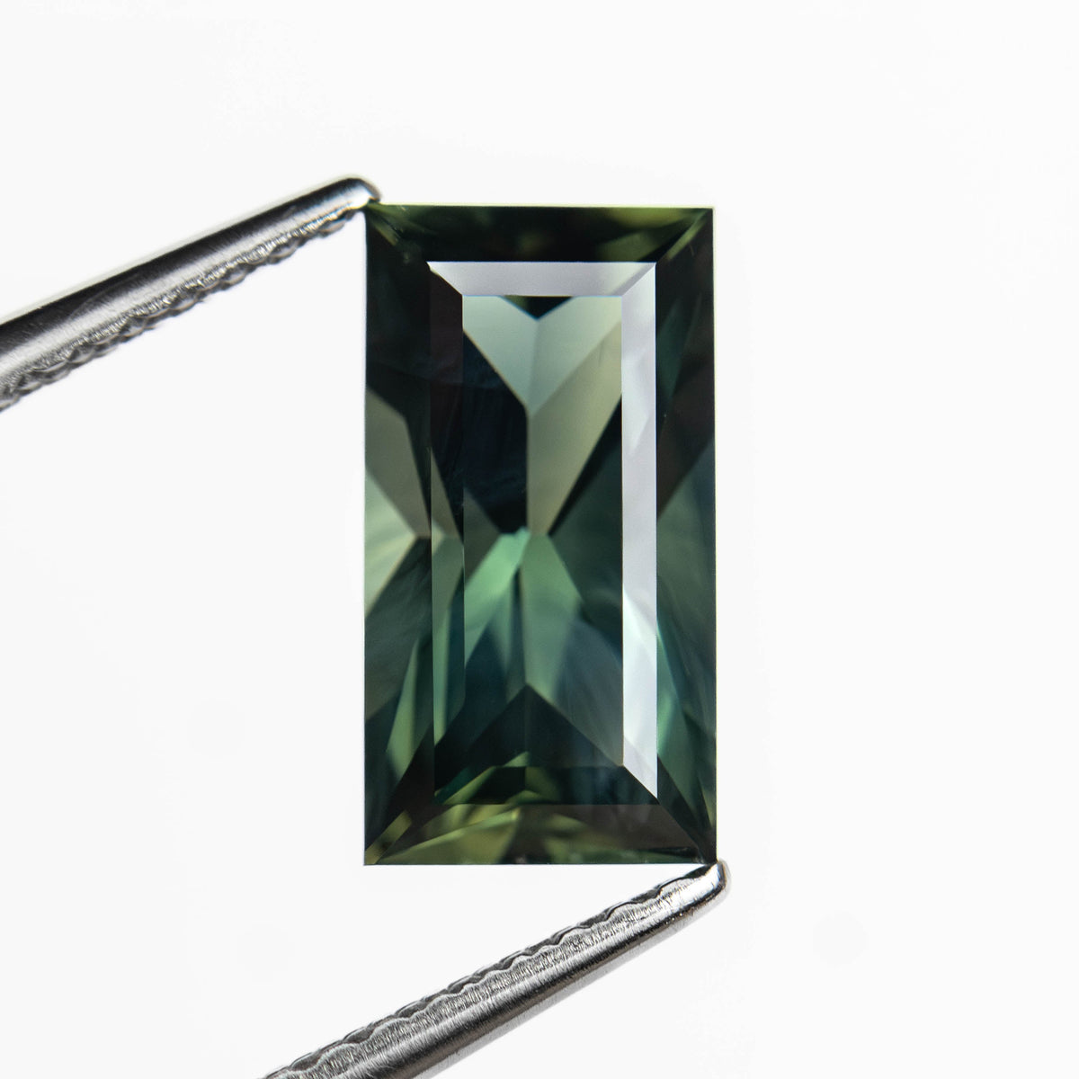 2.18ct 9.85x5.29x4.36mm Rectangle Step Cut Sapphire 27324-01