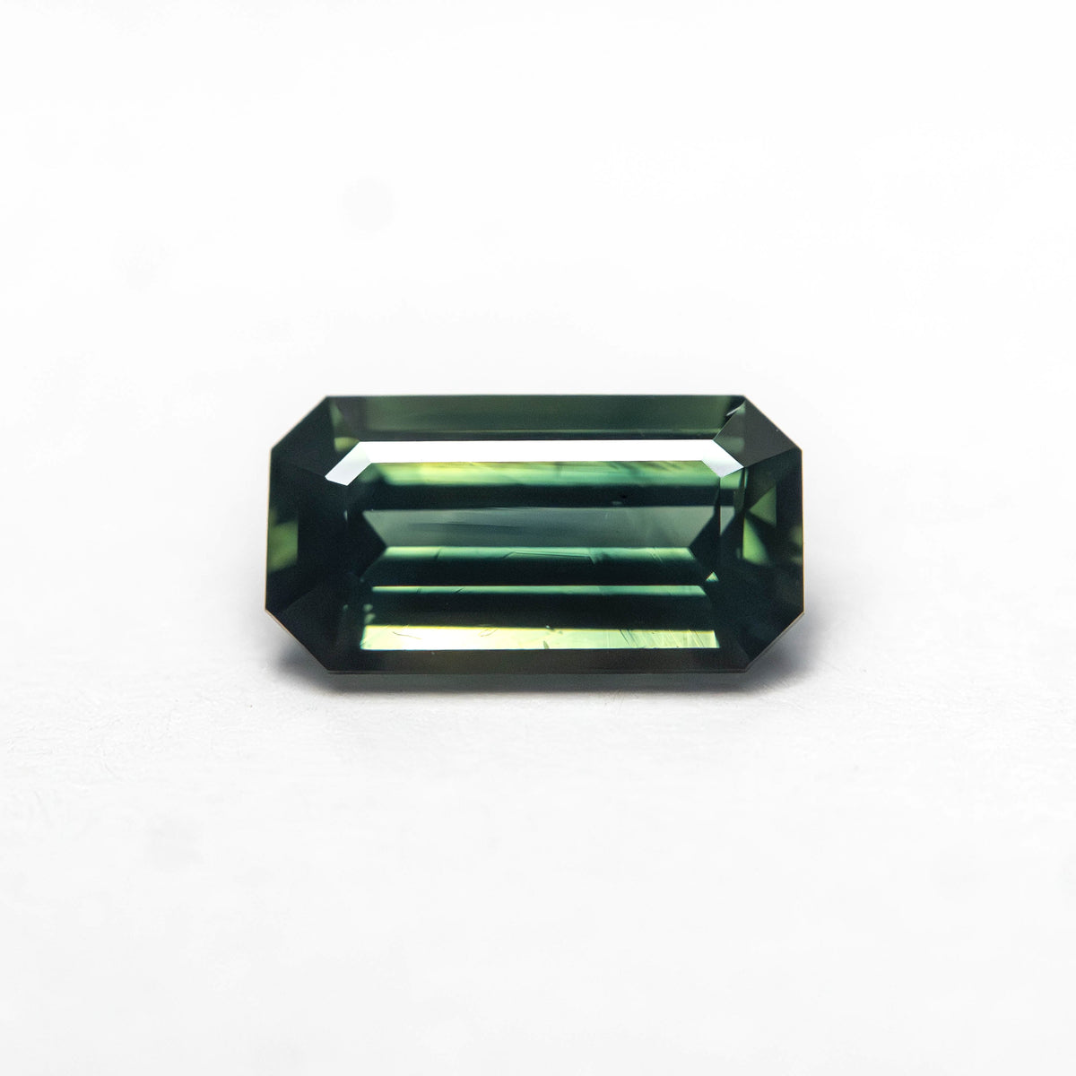 0.99ct 7.89x4.20x2.78mm Cut Corner Rectangle Steph Cut Sapphire 27329-05