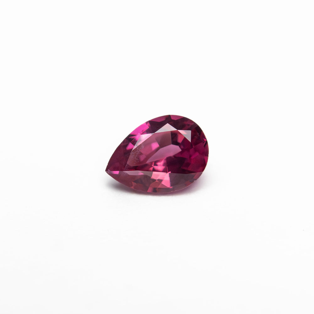 0.42ct 5.56x4.00x2.55mm Pear Brilliant Sapphire 27956-15