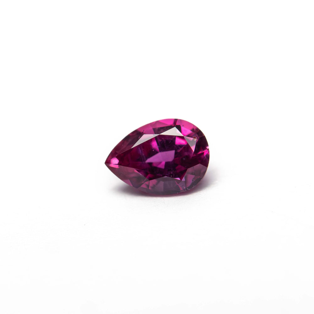 0.46ct 5.55x4.01x2.82mm Pear Brilliant Sapphire 27956-16
