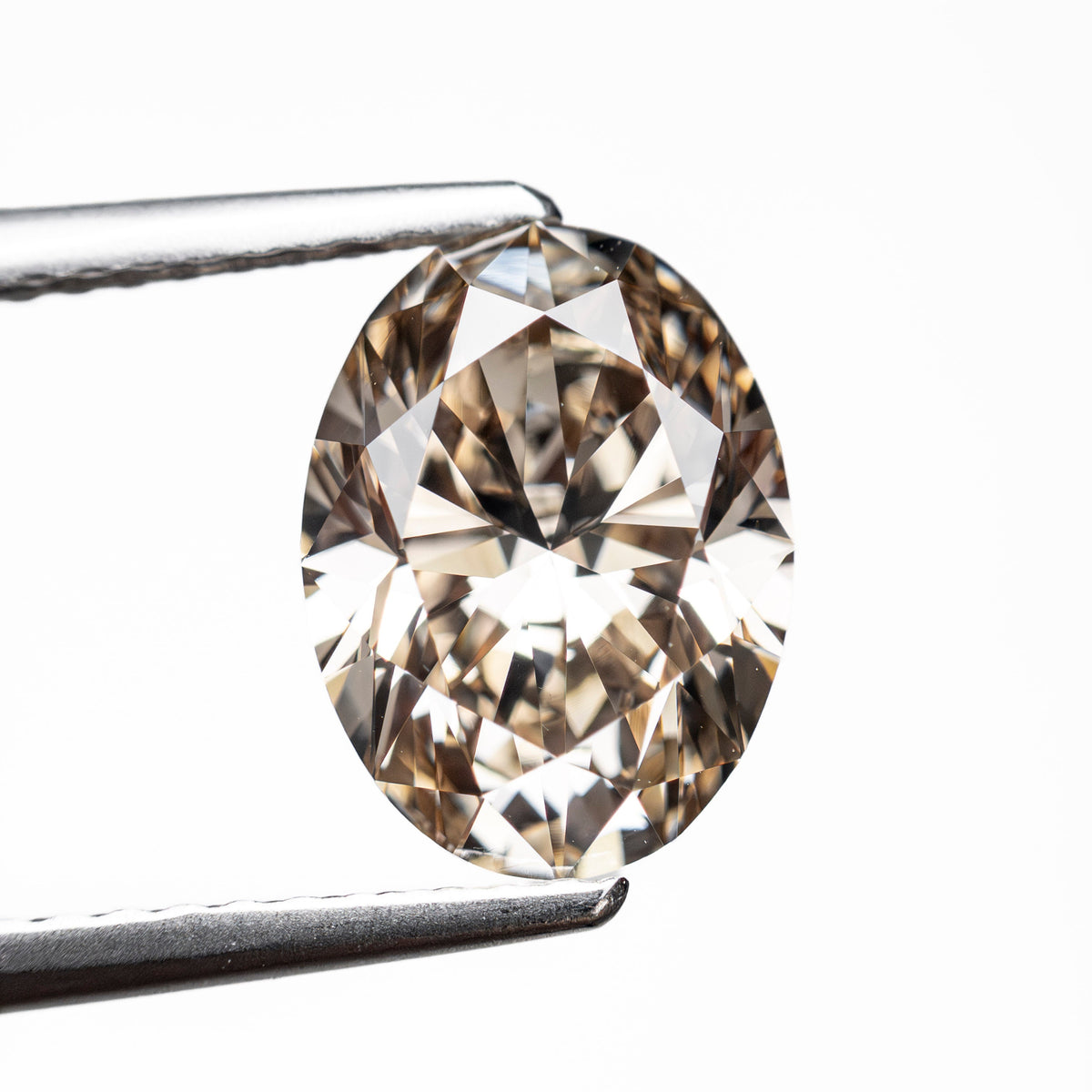 2.24ct 9.92x7.37x4.71mm VS1 C4 Oval Brilliant 🇨🇦 27987-01