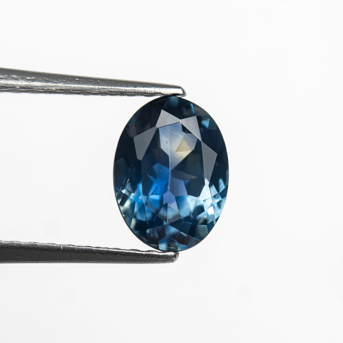 1.22ct 7.52x5.57x3.47mm Oval Brilliant Sapphire 28028-32