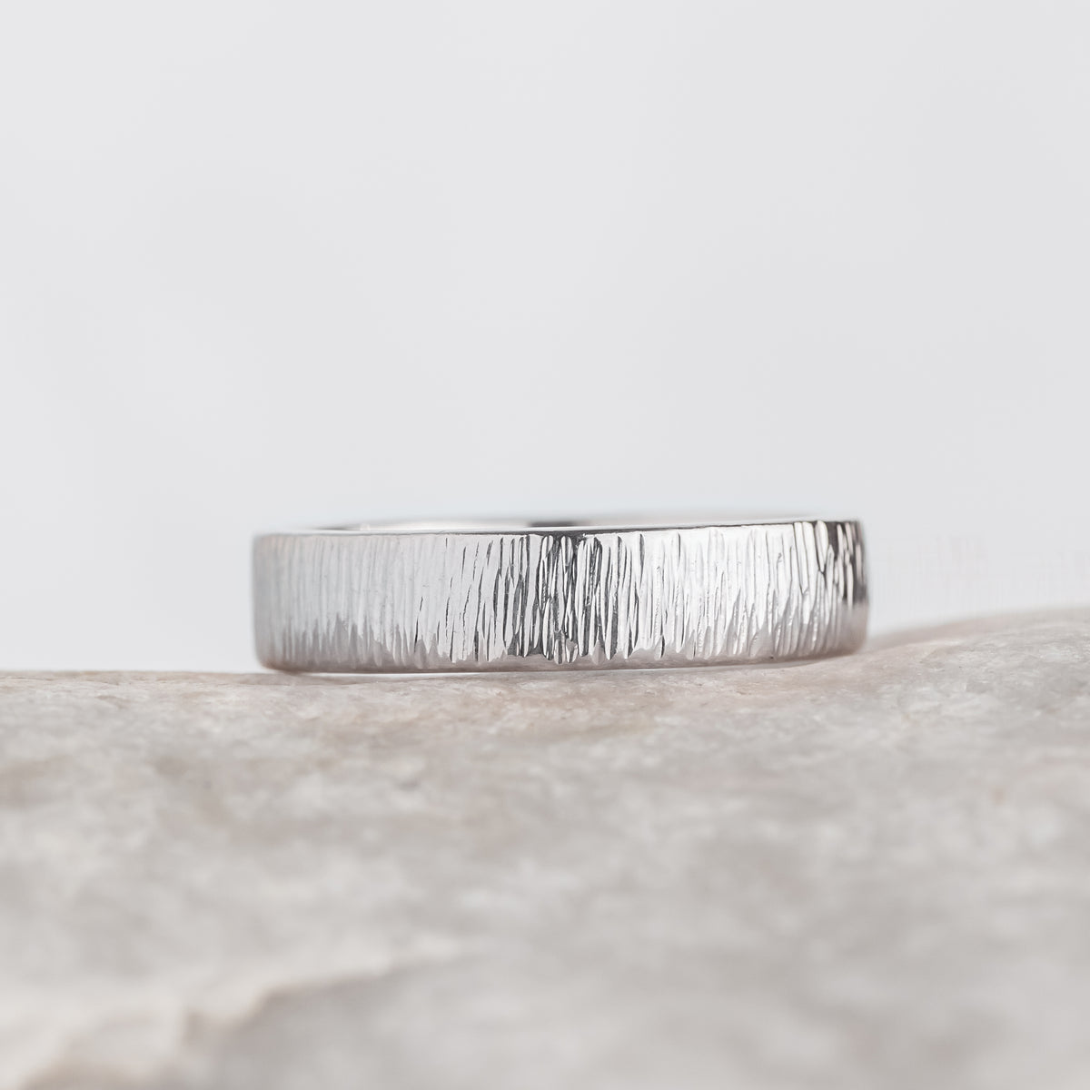 Etienne ~ 4mm Wedding Ring
