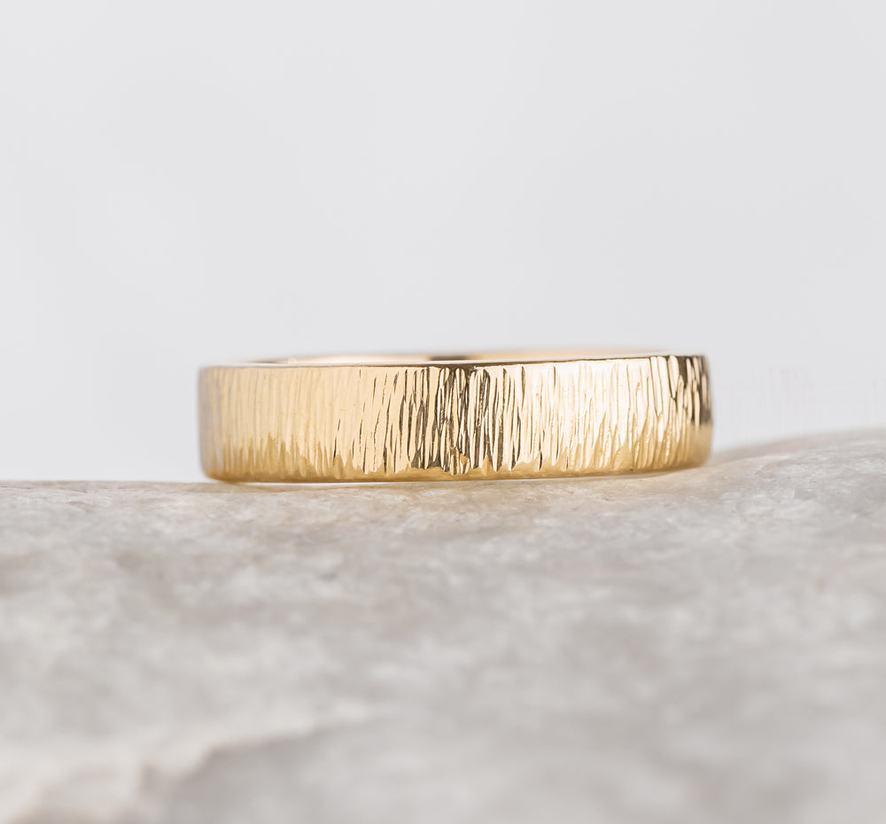 Etienne ~ 4mm Wedding Ring