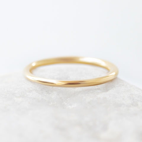 Uma Petite ~ Tapered Ring