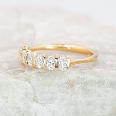 Donna ~ Bar Set Diamond Ring