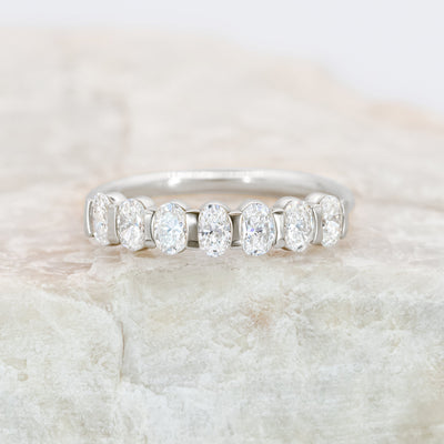 Donna ~ Bar Set Diamond Ring