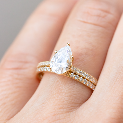 Amanda Petite Diamond Band - Yellow Gold
