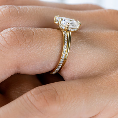 Esther Petite ~ Diamond Ring