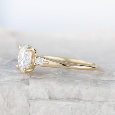 Lulu ~ Oval Engagement Ring