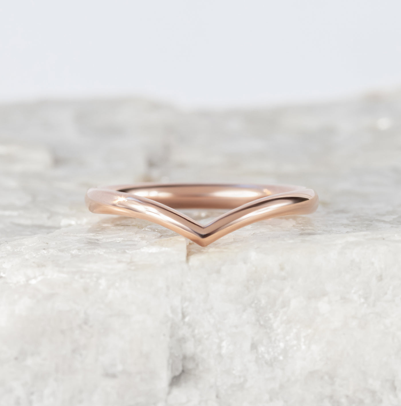 Vida ~ Curve Wedding Ring