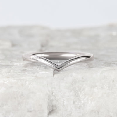 Vida ~ Curve Wedding Ring