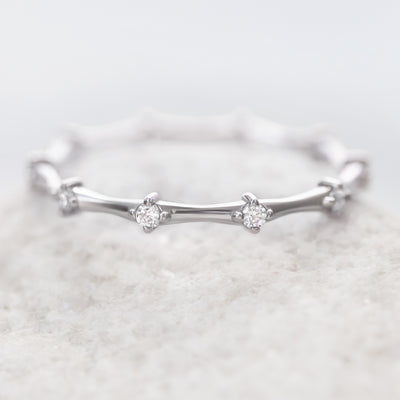 Yara Petite ~ Diamond Ring