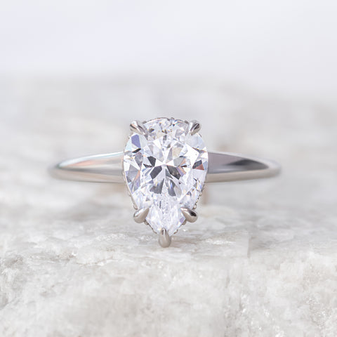 London ~ Hidden Halo Ring