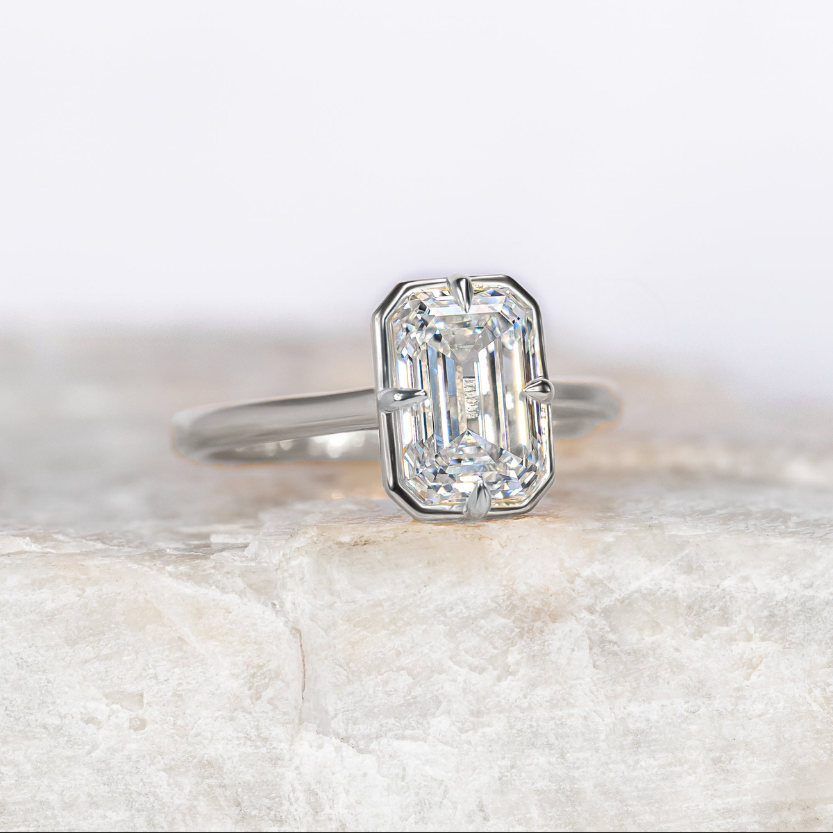 Paloma ~ Collet Ring