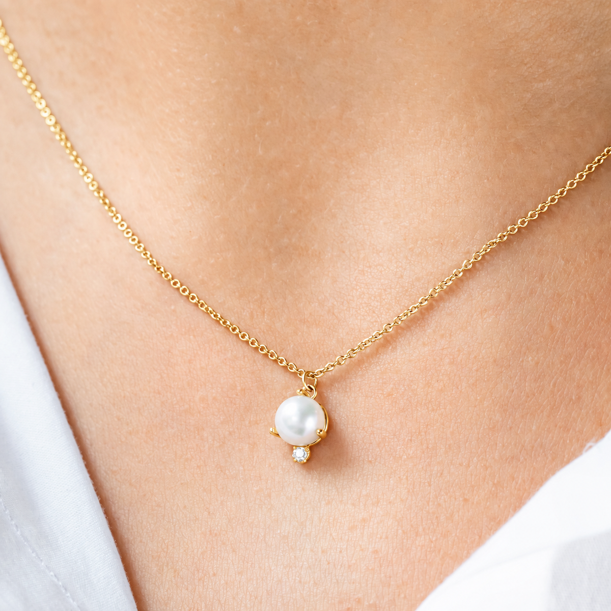 Mila Pearl and Diamond Necklace - Yellow Gold
