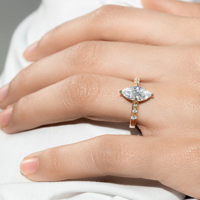 Rae ~ Side Stone Ring