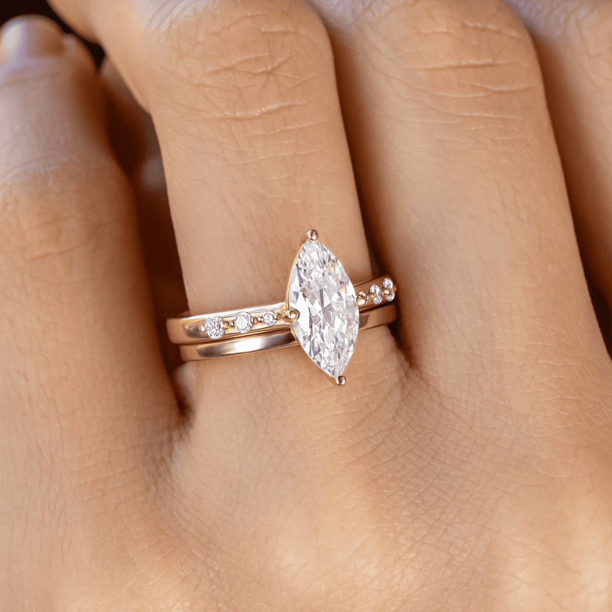 Rae ~ Side Stone Ring
