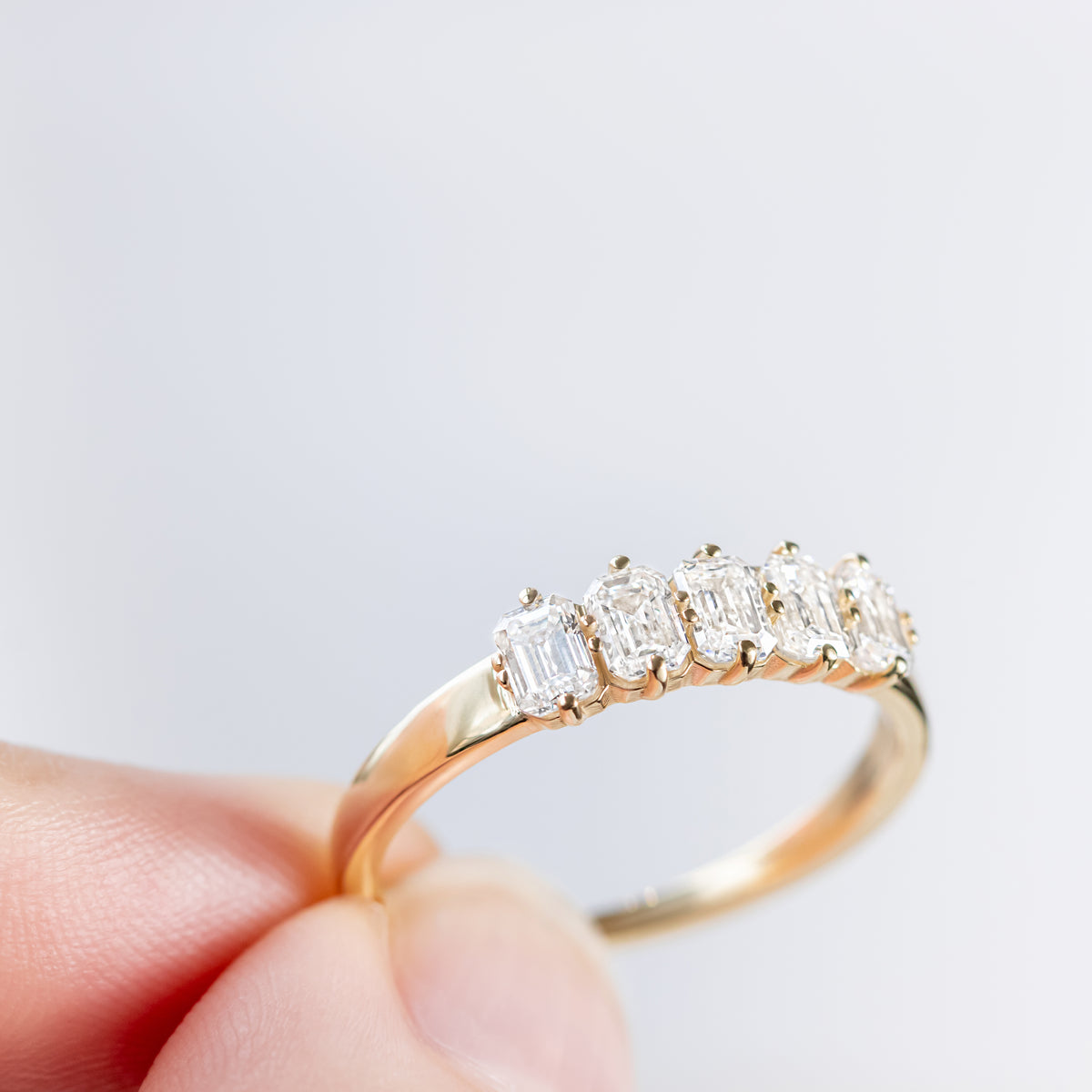 Sloane ~ Diamond Ring