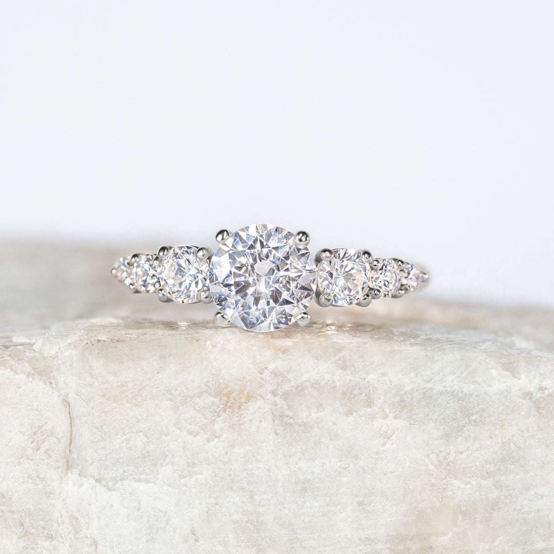 Zoey Side Stone Ring | Laura Preshong – Laura-Preshong-Jewelry