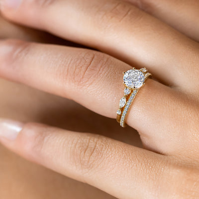 Esther Petite ~ Diamond Ring