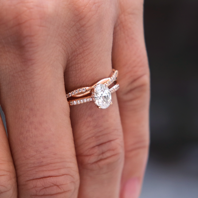 Briar ~ Diamond Ring