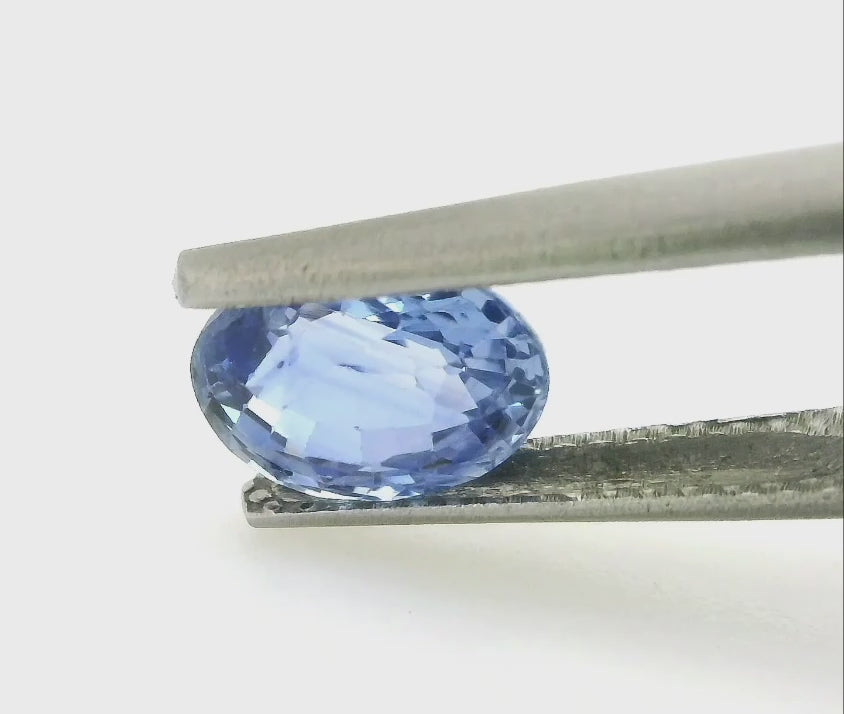 OVAL 1.57ct NATURAL BLUE SAPPHIRE - SRI LANKA 38261D241