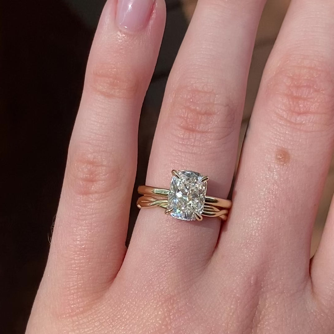 Twiggy ~ Wedding Ring
