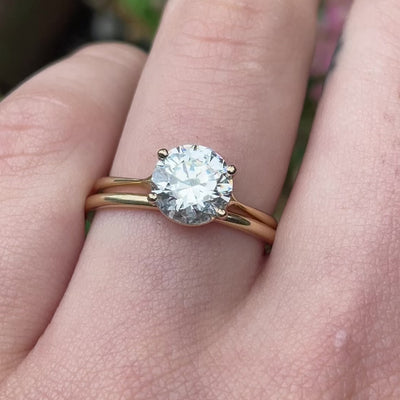 Uma Petite ~ Tapered Ring