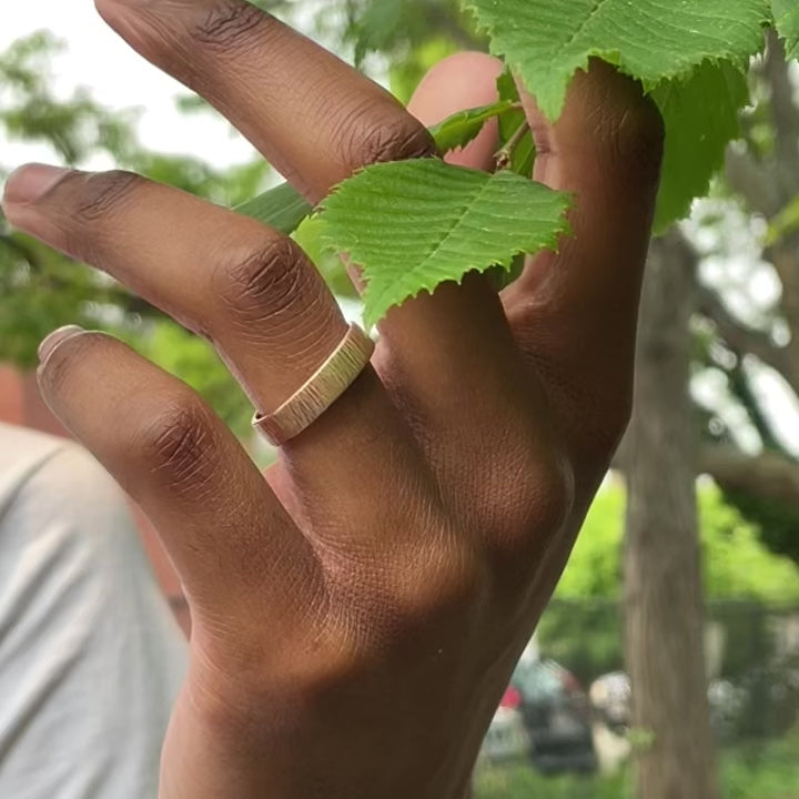 Etienne ~ 4mm Wedding Ring