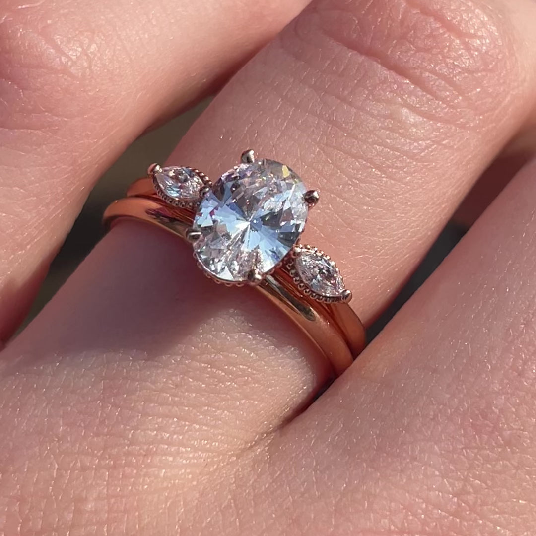 Uma ~ Tapered Ring