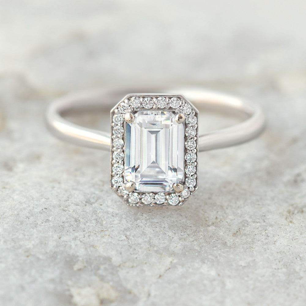 Tess ~ Micro Halo Ring