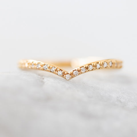 Victory ~ Curve Diamond Ring