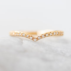 Victory ~ Curve Diamond Ring