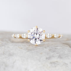 Willa ~ Side Stone Ring
